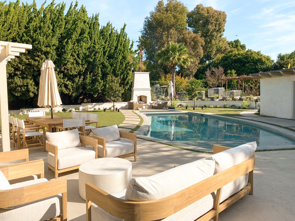 Custom pool build Palos Verdes with elevated spa
Luxury pool build in Lunada Bay with tropical palms
Custom pool build in Malaga Cove with waterfalls